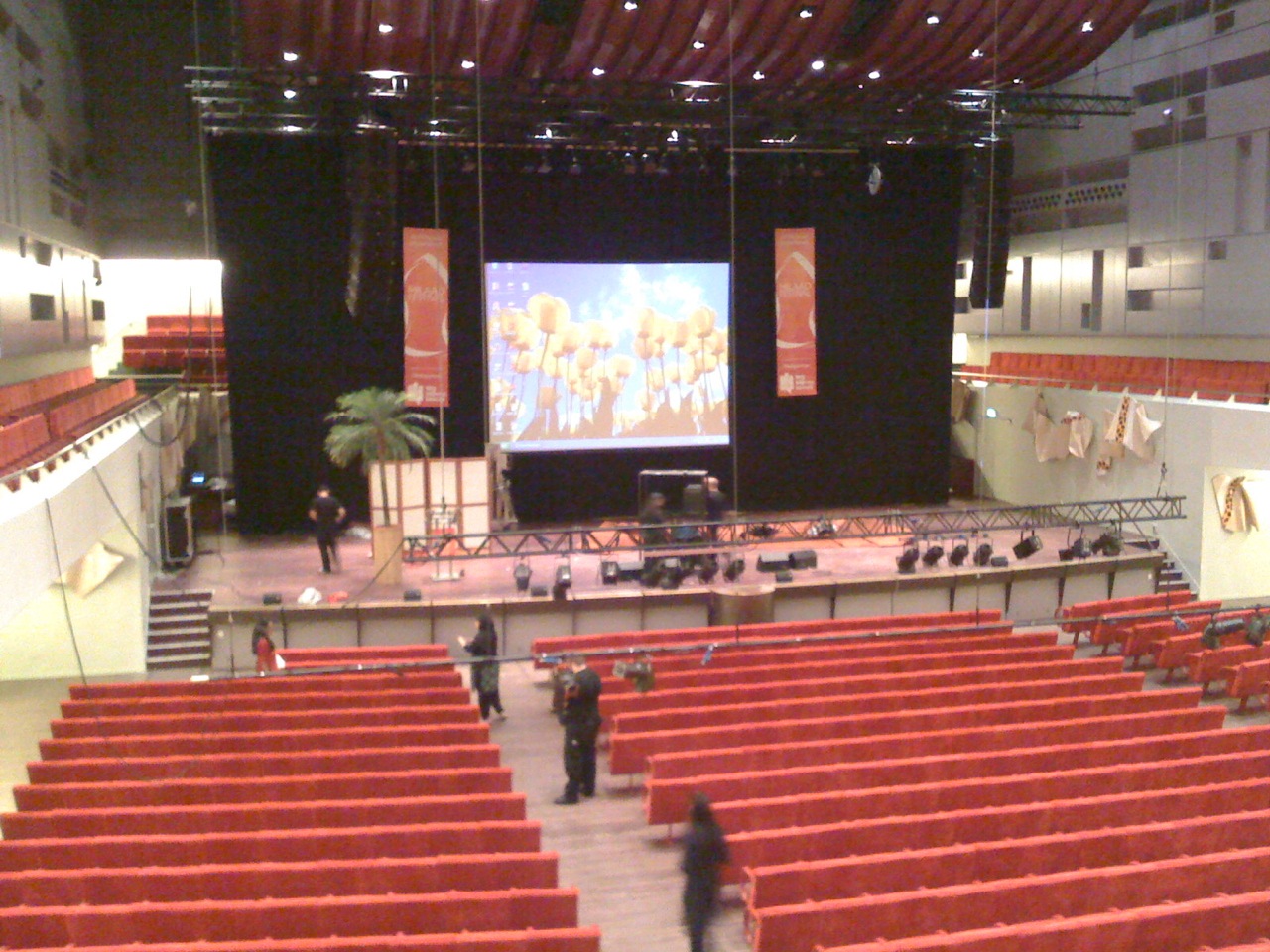 Projectie Lucent Dans Theater in Den Haag - Beamerhuren